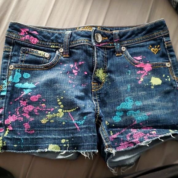 Shorts - Picture 1 of 8